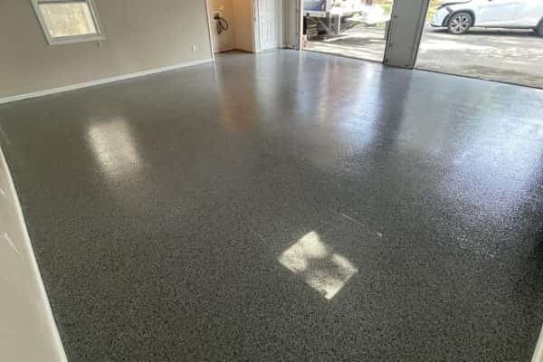 Residential Garage Concrete Coatings in Memphis by Memphis Concrete Coatings